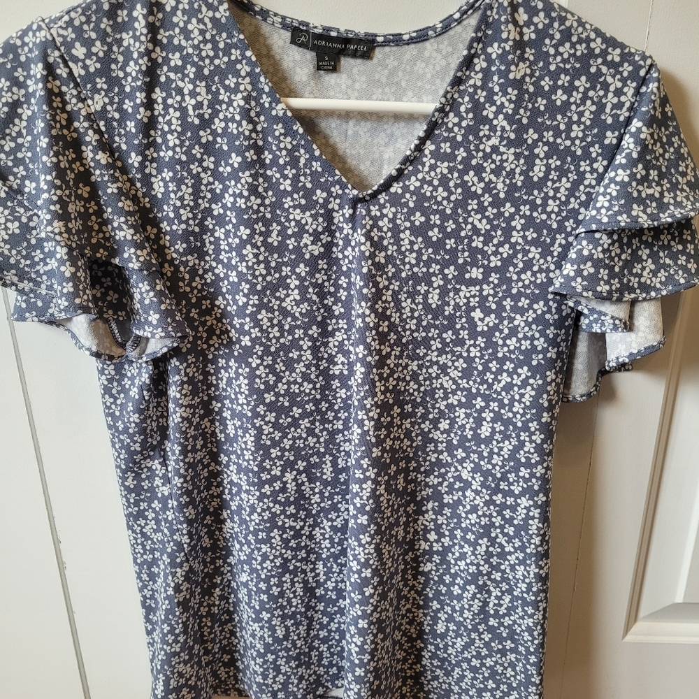 Adrianna papell size small shirt
